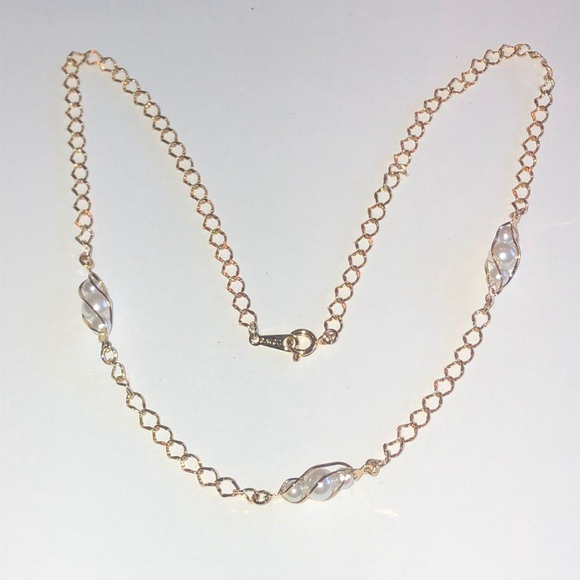 Avon Jewelry - Avon Vintage Gold Tone Dainty Chain & Caged Faux Pearl Boho Necklace